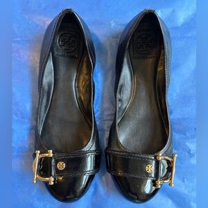 Tory Burch Black Leather Flats with Patent Toe and Gold Accents